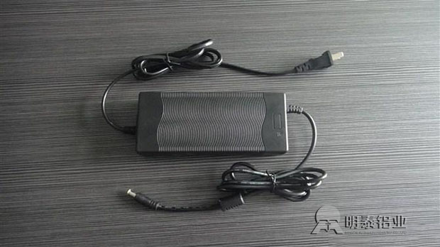 電動(dòng)汽車鋰電池用鋁箔---8021鋁箔、8079鋁箔