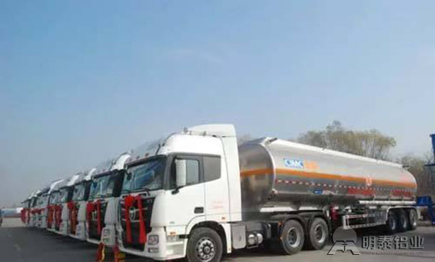 專(zhuān)用鋁罐車(chē)輕量化快速、持續(xù)、健康發(fā)展的必由之路