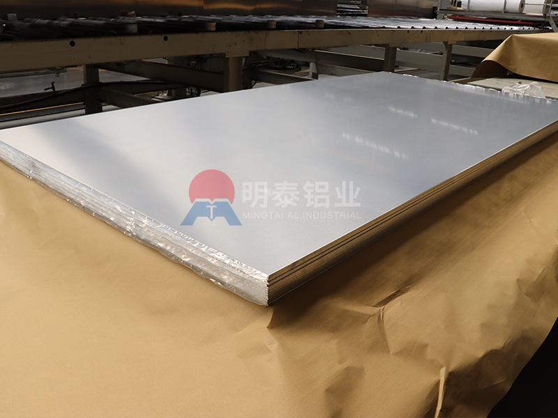 明泰鋁業(yè)6061鋁板 規(guī)格齊全 國標T6/O態(tài)覆膜鋁板