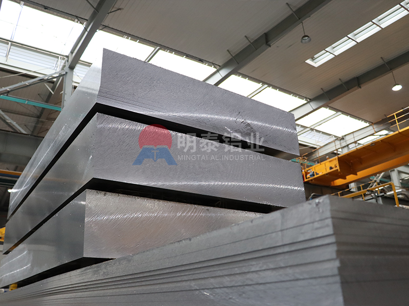 明泰鋁業(yè)6061鋁合金板.jpg